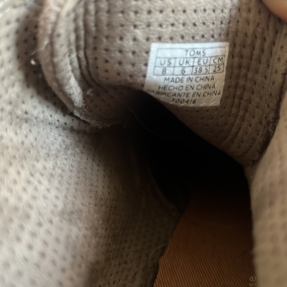 Tom's suede distressed lace up stacked taupe oatmeal ankle booties Size 8 - Picture 7 of 14